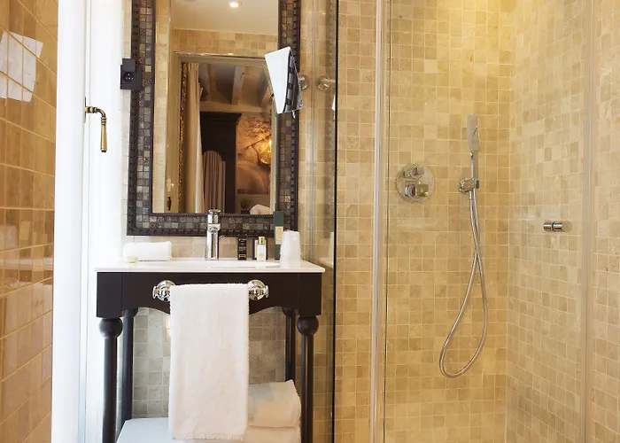 Hotel Da Vinci & 4*